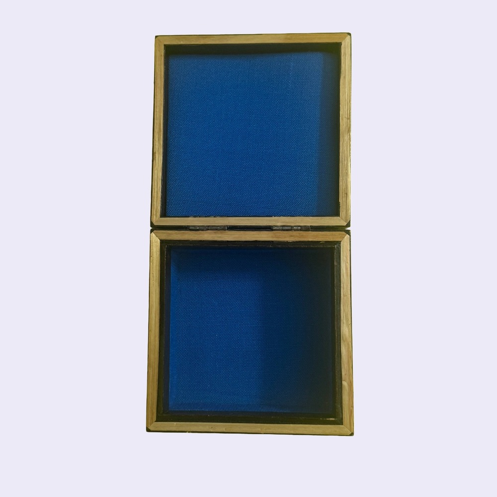 Vintage Soviet Era Straw Applique Trinket Jewelry Box Russian Belarus 4x4 - Picture 2 of 5